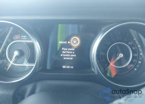 2018 Jeep Wrangler Unlimited Sahara z USA, uszkodzony, nr VIN 1C4HJXEN1JW263531